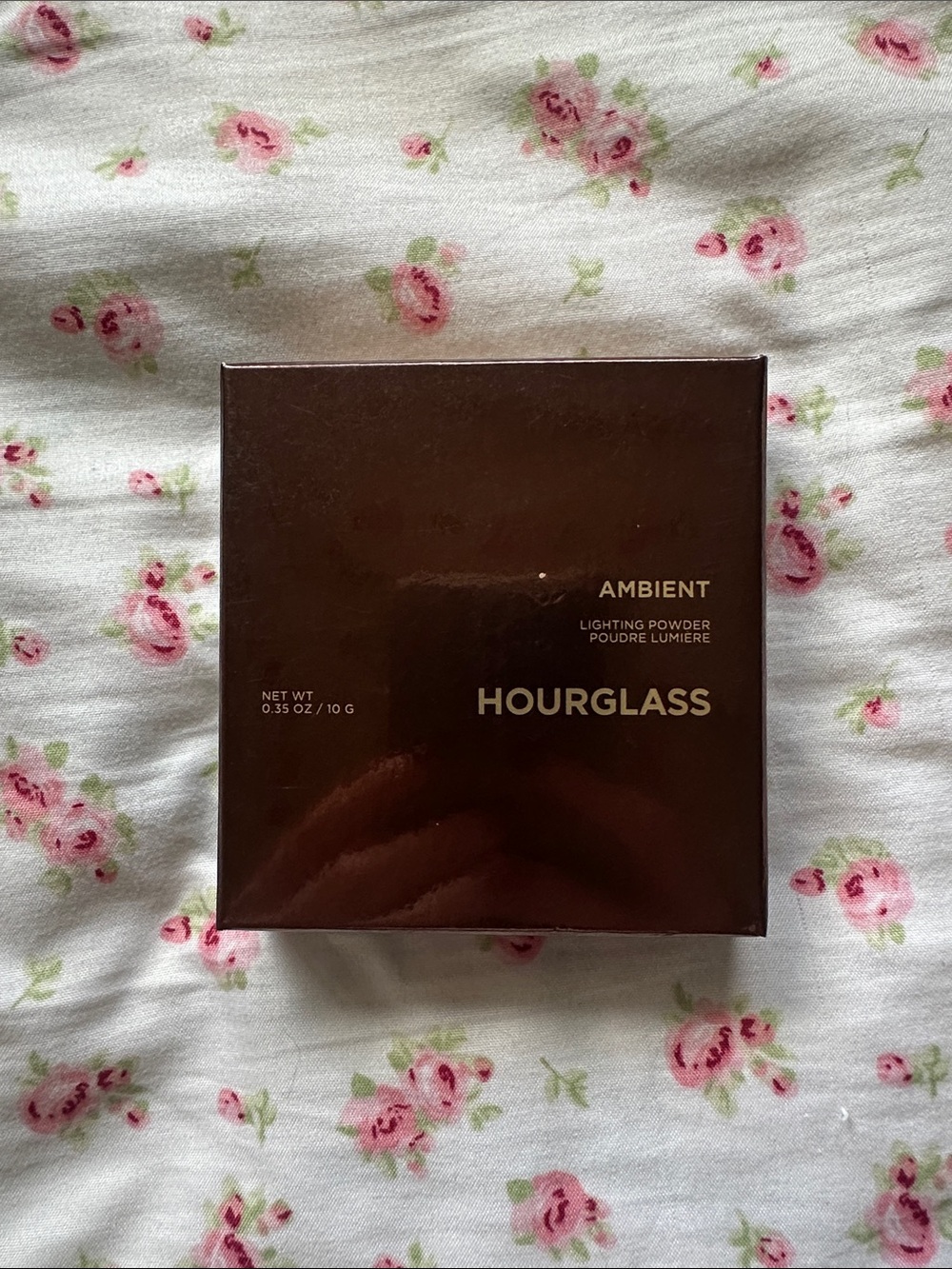 Hourglass Ambient Lighting powder in ethereal light
